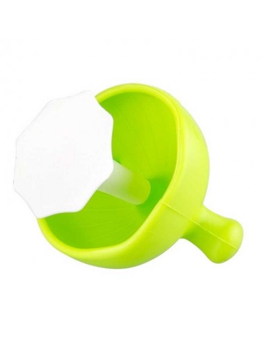 Mombella silikoninis kramtukas Žalias grybas kūdikiams - vaizdas baltame fone