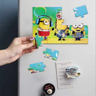 Dodo magnetinė Minions dėlionė Vakarėlis (16 el.) ant šaldytuvo