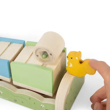 Bigjigs lavinamasis žaislas Voverytė iš arti, matosi voverytė