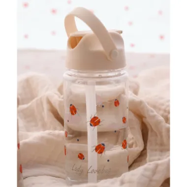 Gertuvė vaikams Boružėlės, 500 ml pasteliniame fone