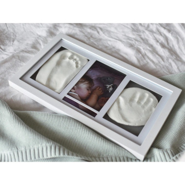 Baltas rėmelis su kūdikio rankos ir pėdos įspaudu - BKF.lt