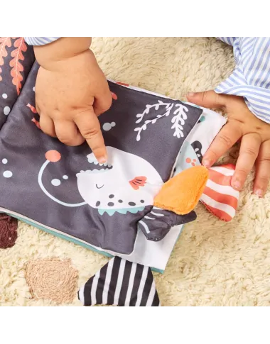 Medžiaginė lavinamoji knygelė kūdikiams gimimo su jūros gyvūnų iliustracijomis.